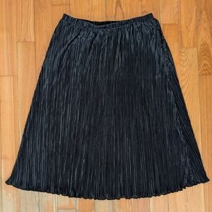 Ranphee Black Pleated Skirt Size XL NWT